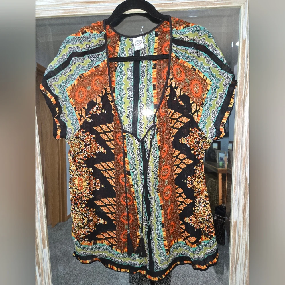 Bila Vibrant Bohemian Women's Blouse - Picture 2 of 3
